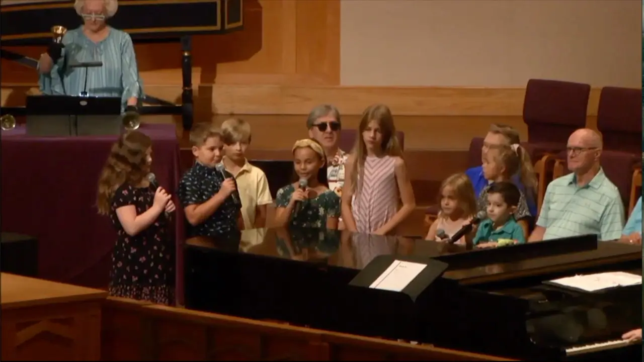 Children's Choir at La Casa de Cristo - In The Morning
